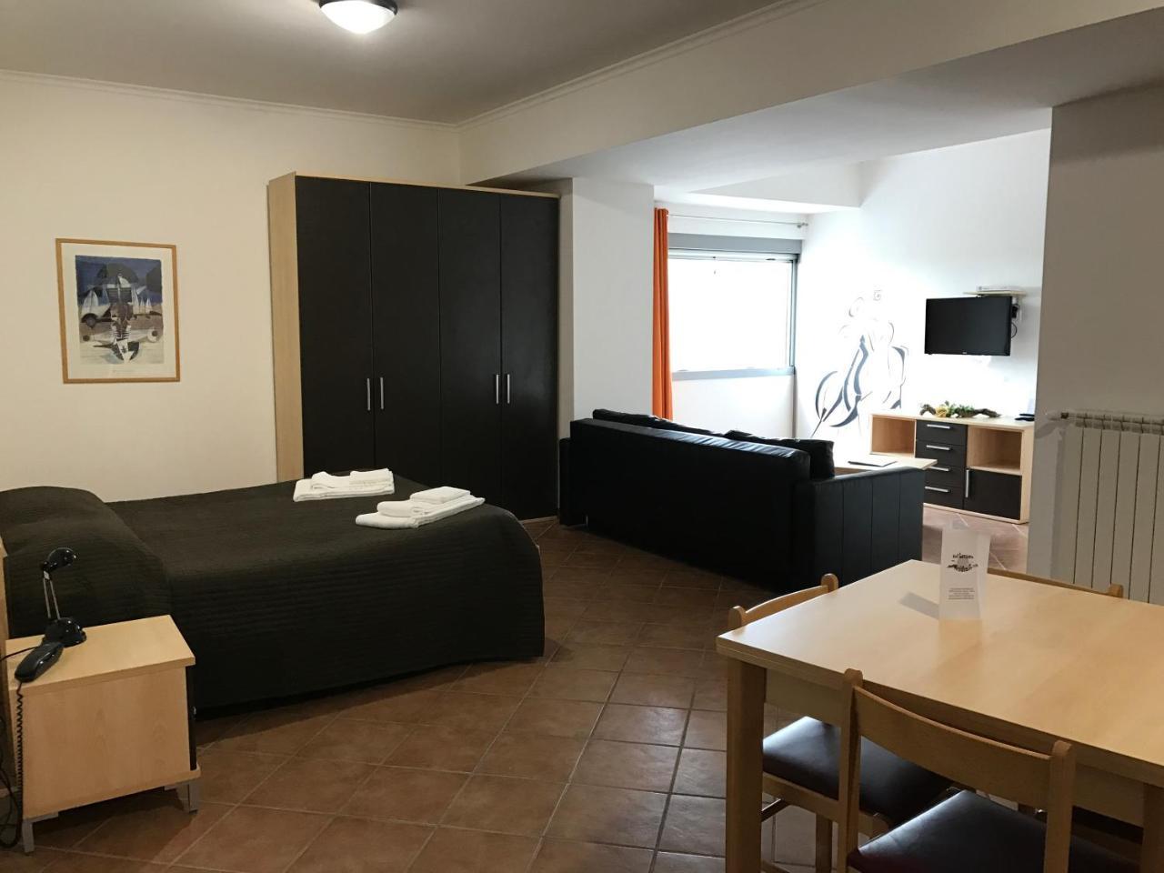 Residence Sol Levante Фраскати Екстериор снимка