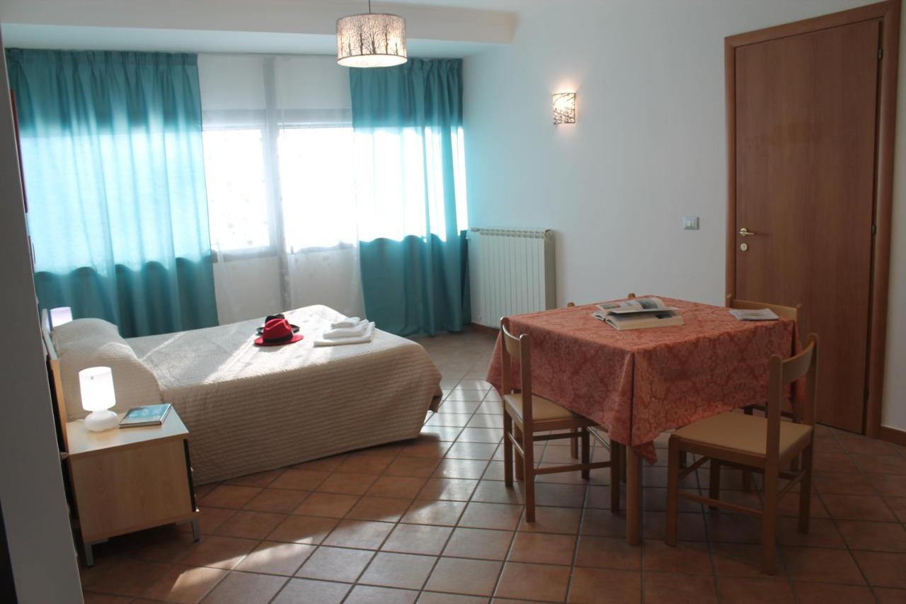 Residence Sol Levante Фраскати Екстериор снимка